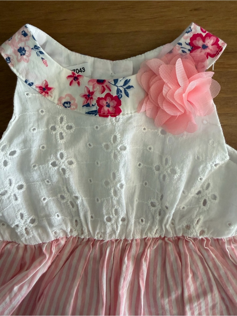 Girls Pink & White Floral Tiered Eyelet Dress Size 6-9M - Picture 5 of 7